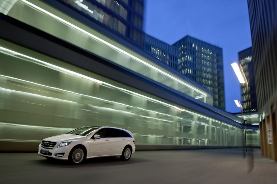  Mercedes-Benz R-Class 2011 года  (фото 56 из 186)